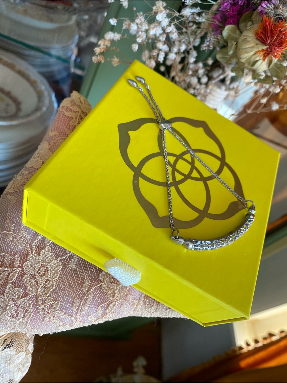 Kendra Scott Gilly Crescent Bracelet - Picture 4 of 8